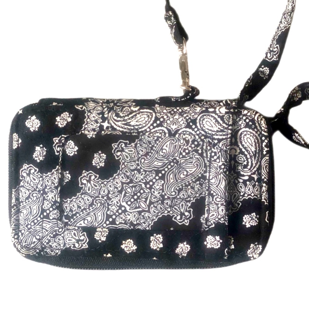 Vera Bradley Sm Black/ White Print Zippered ID Wristlet/Wallet